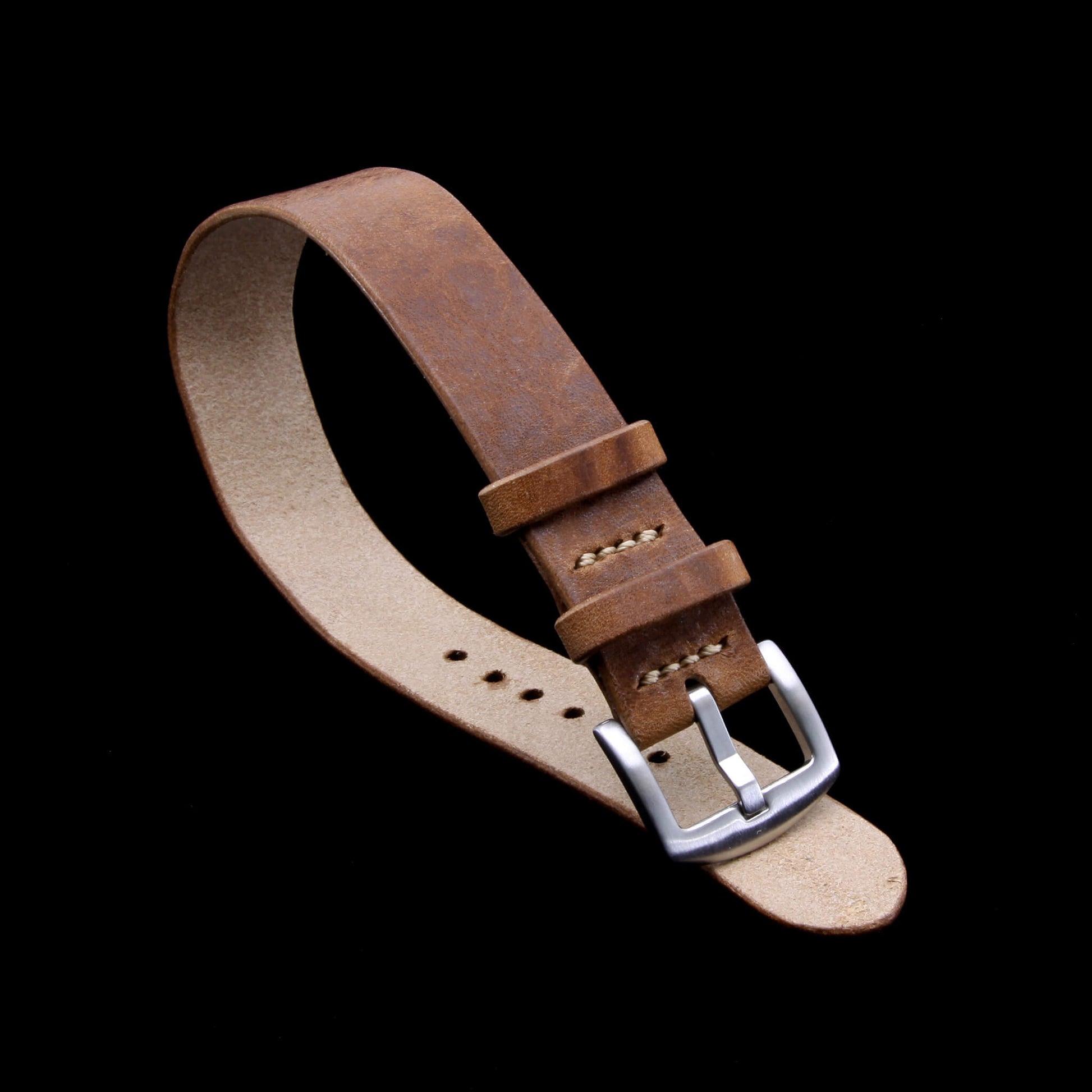 Single Pass Leather Watch Strap, 2-Keeper Style Vintage 402 | Full Grain Italian Vegetable-Tanned Leather | Cozy Handmade
